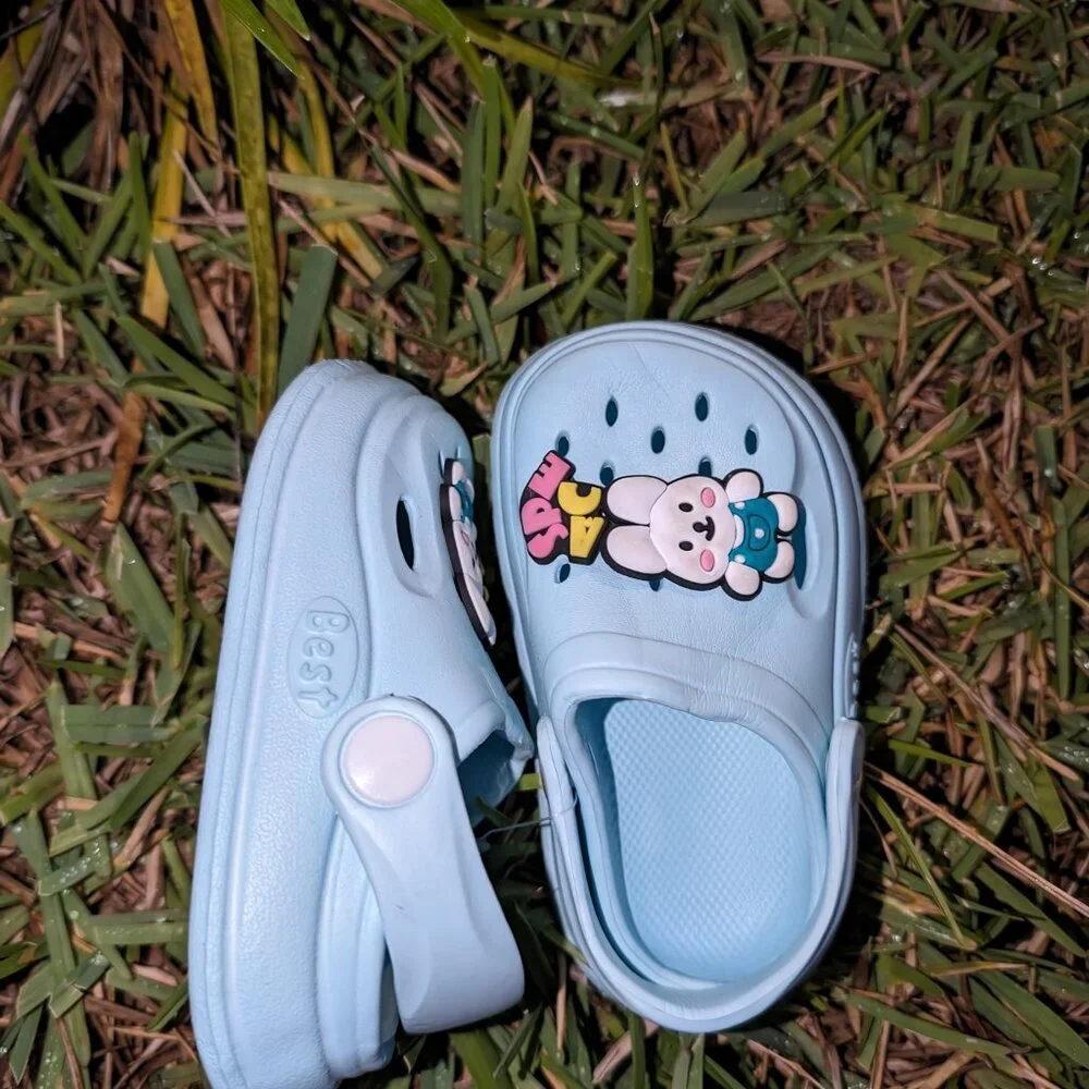 NWT Kids Cute Bunny Clogs Unisex Crocs Nonslip sandals (Size:12 Months-5 Years)